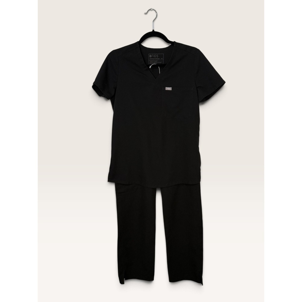 Figs Women's XS Scrub Two Piece Set Black Catarina Top Kade Cargo Pants